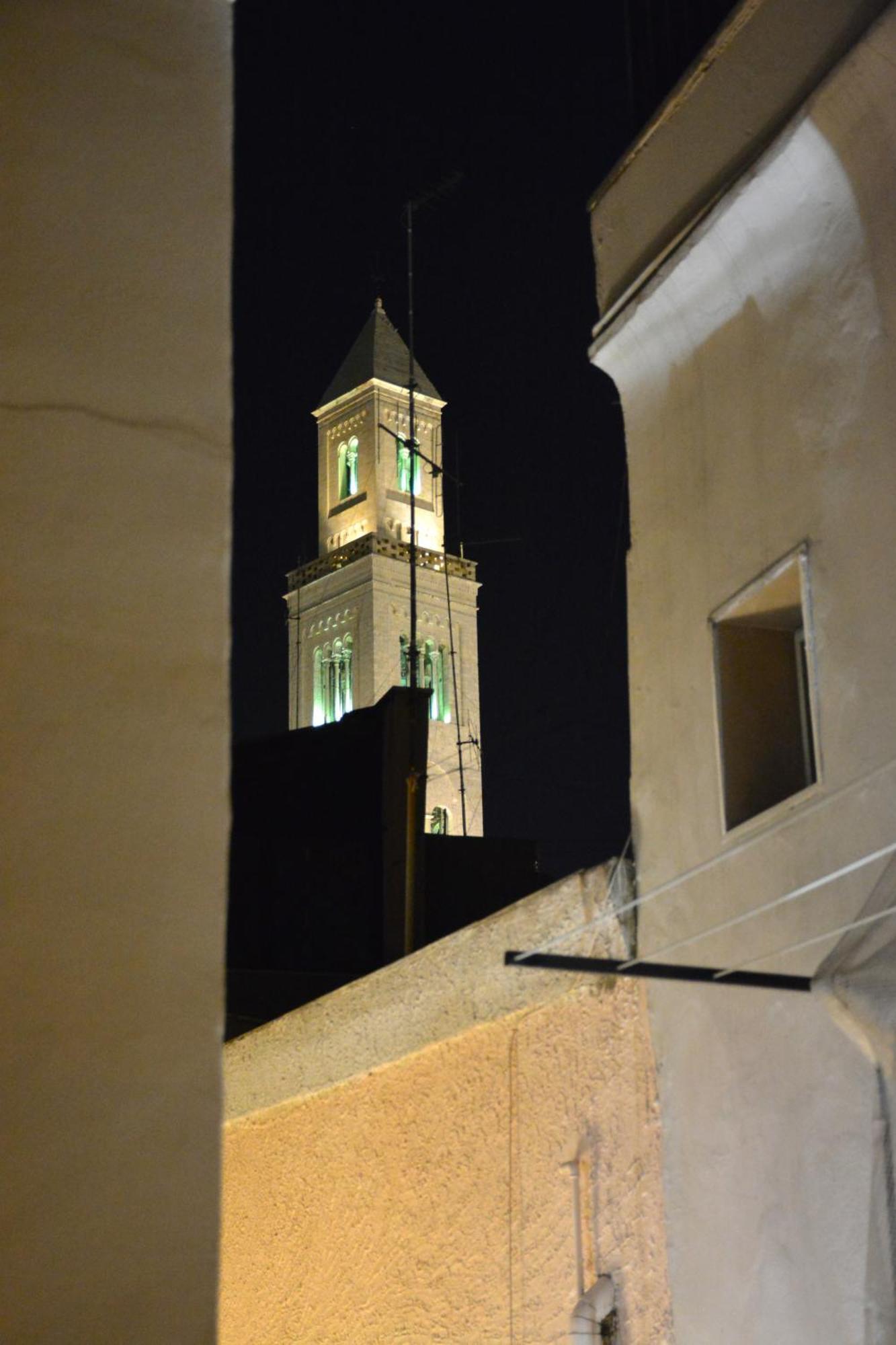 Appartement Casa Chloe - Vicino Al Porto E Basilica San Nicola à Bari Extérieur photo