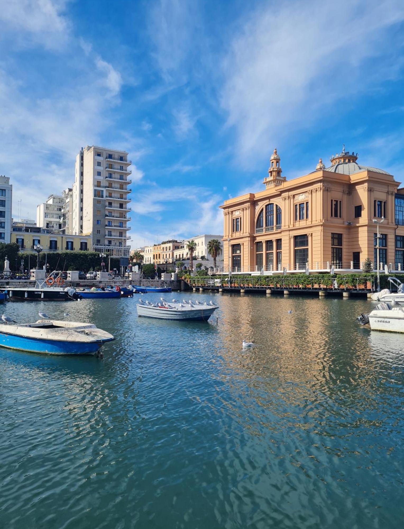 Appartement Casa Chloe - Vicino Al Porto E Basilica San Nicola à Bari Extérieur photo