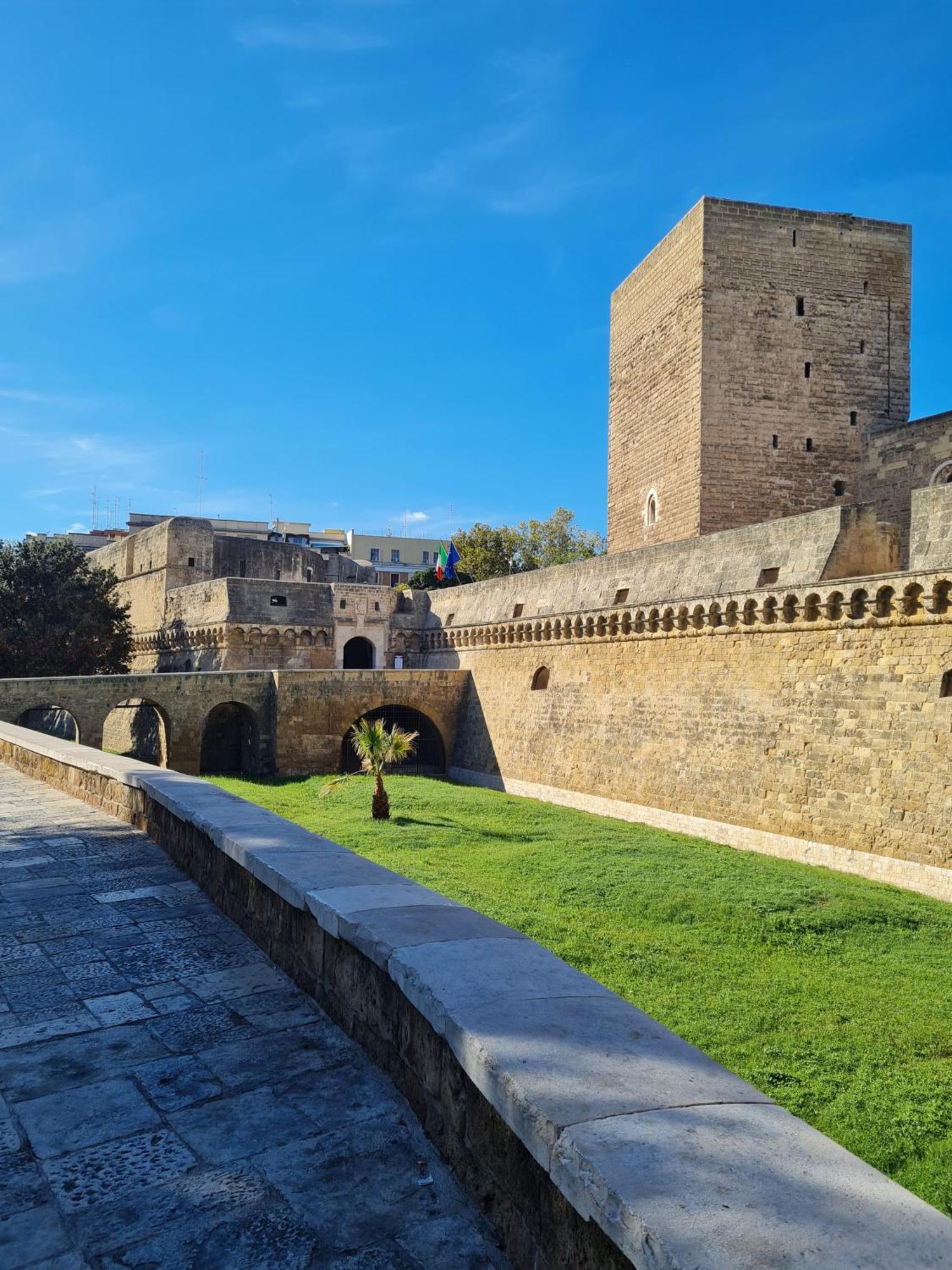 Appartement Casa Chloe - Vicino Al Porto E Basilica San Nicola à Bari Extérieur photo